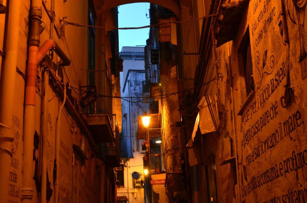 Il Salernitano Bed And Breakfast Salerno Exterior photo